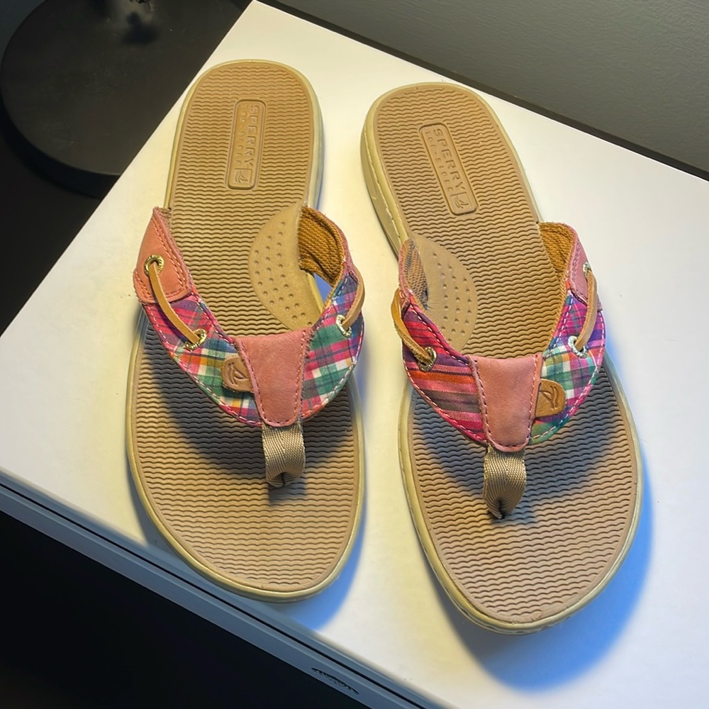Sperry top-sided pink plaid thong sandals